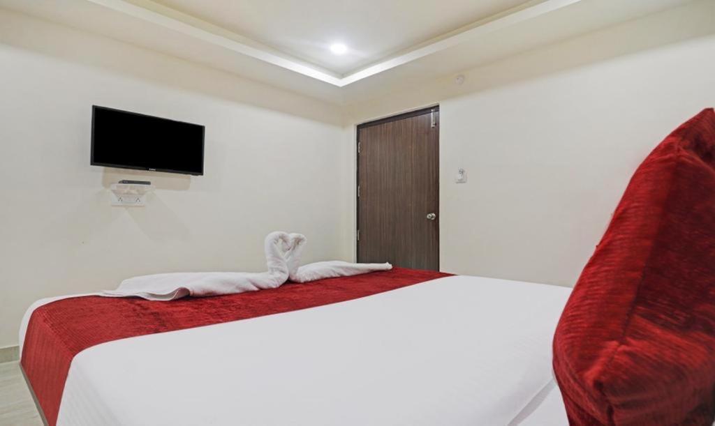 Hotel Bright Airport Zone Shamshabad Exterior photo