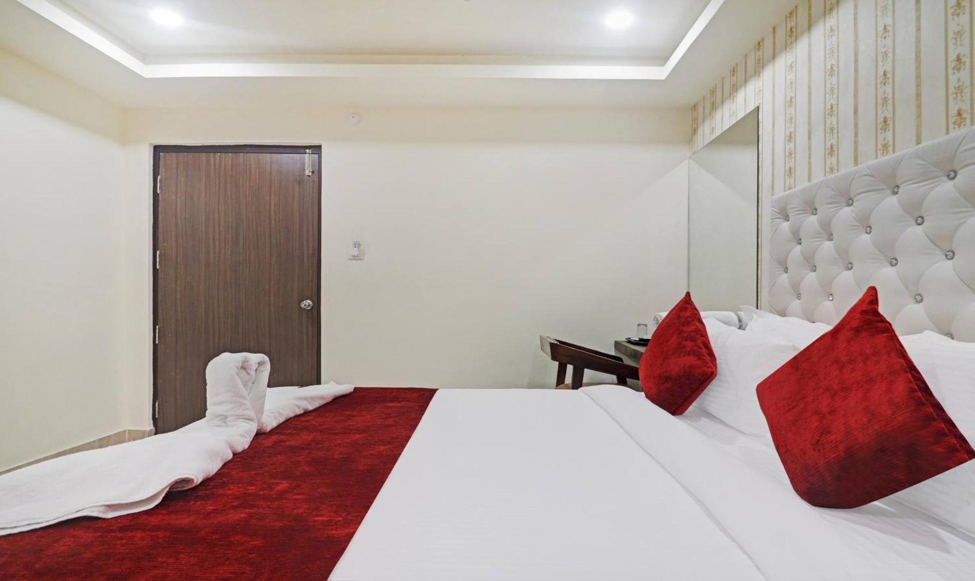 Hotel Bright Airport Zone Shamshabad Exterior photo